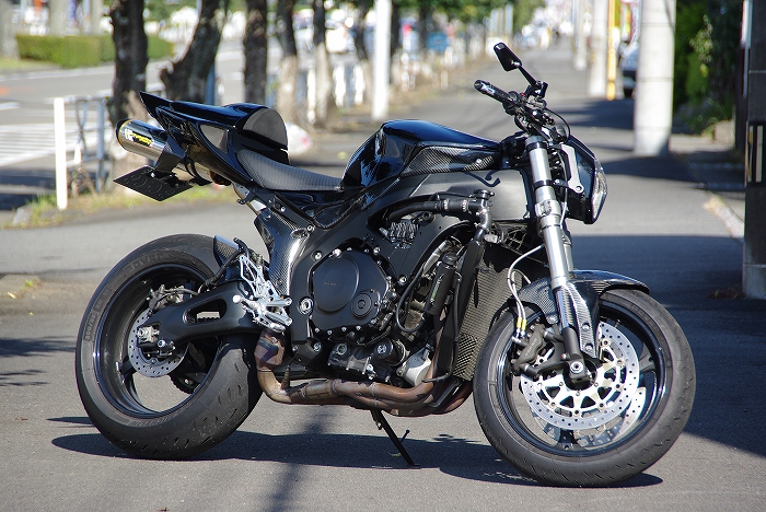 宮崎県パステーク様のCBR1000RRのファイター化の画像 ストリート
